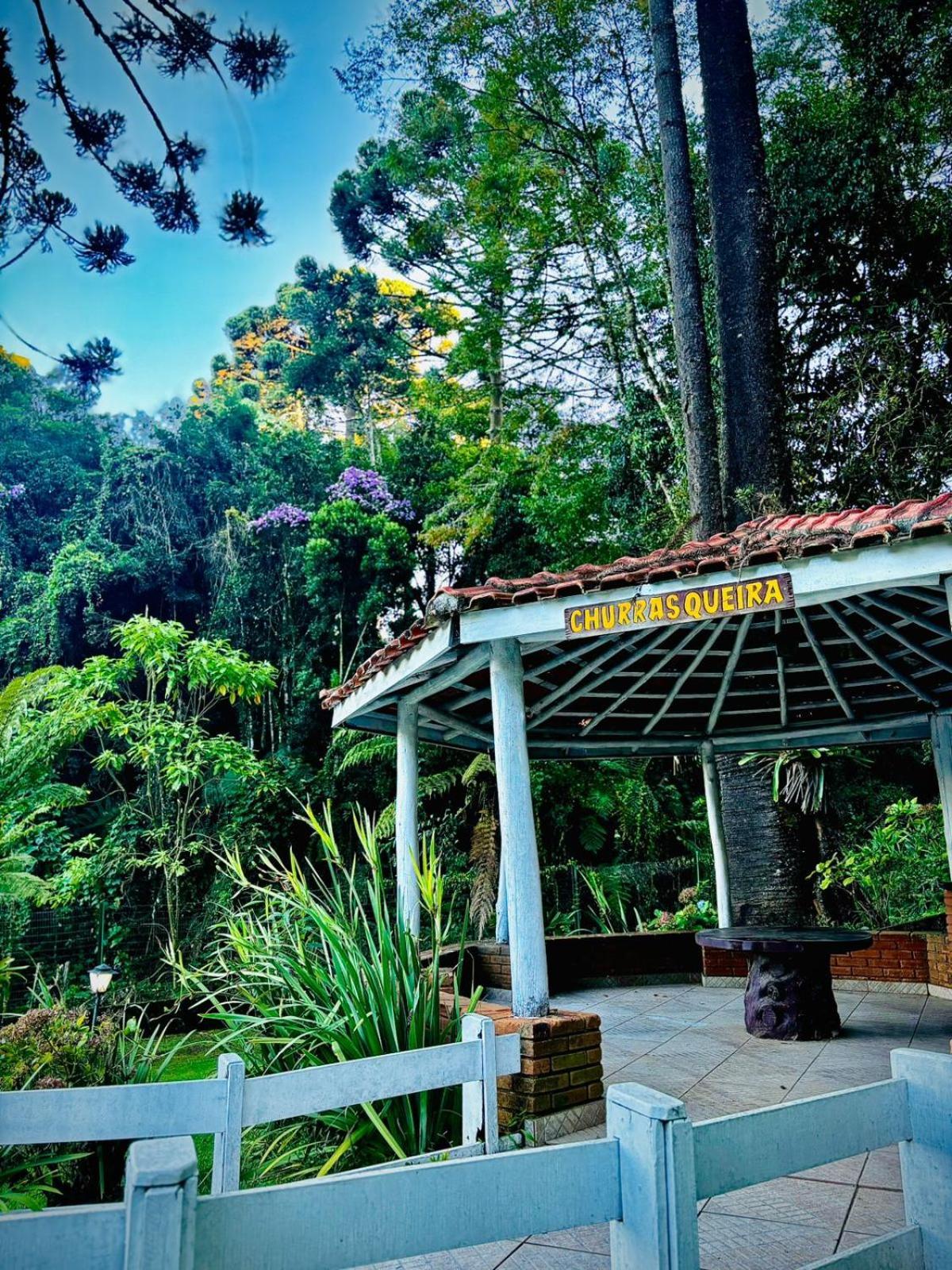 Alpes Do Manacas Hotel - Campos do Jordao — Photos 3